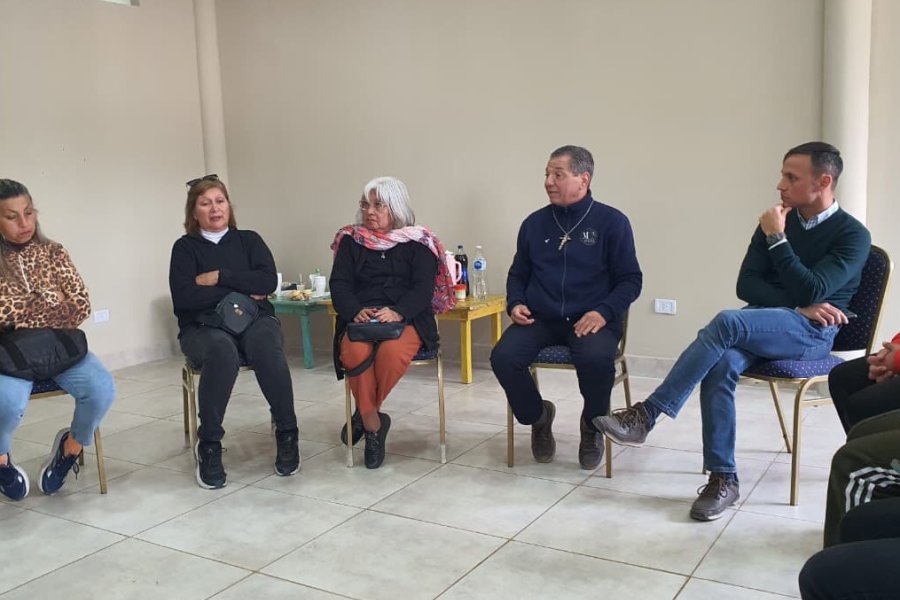 Fernández: Se realizó una reunión para el abordaje de la problemática de las adicciones