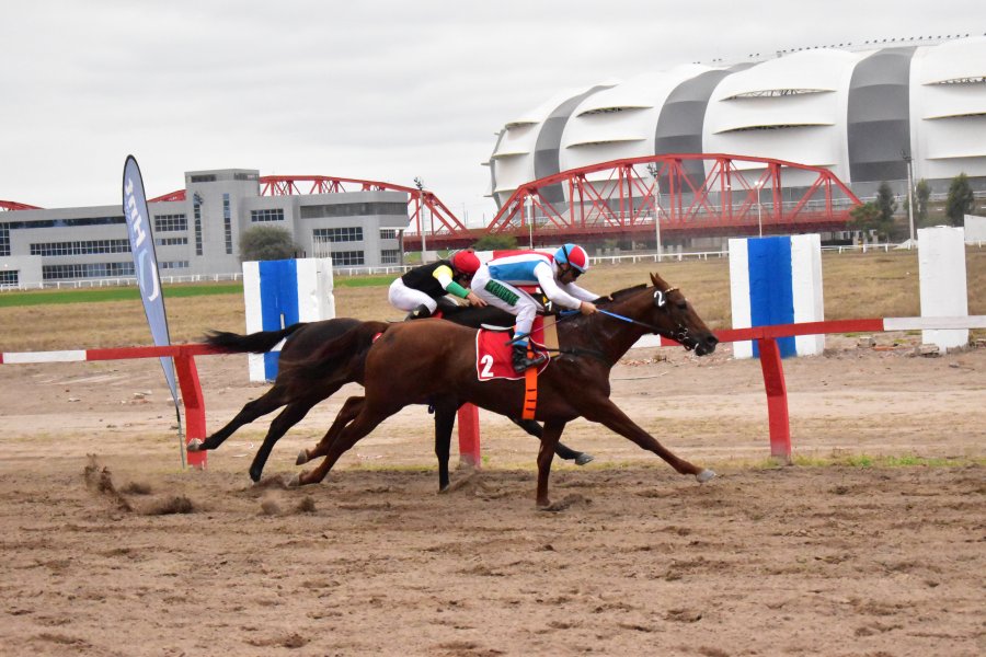 Imperdible jornada de turf mañana en el H-27