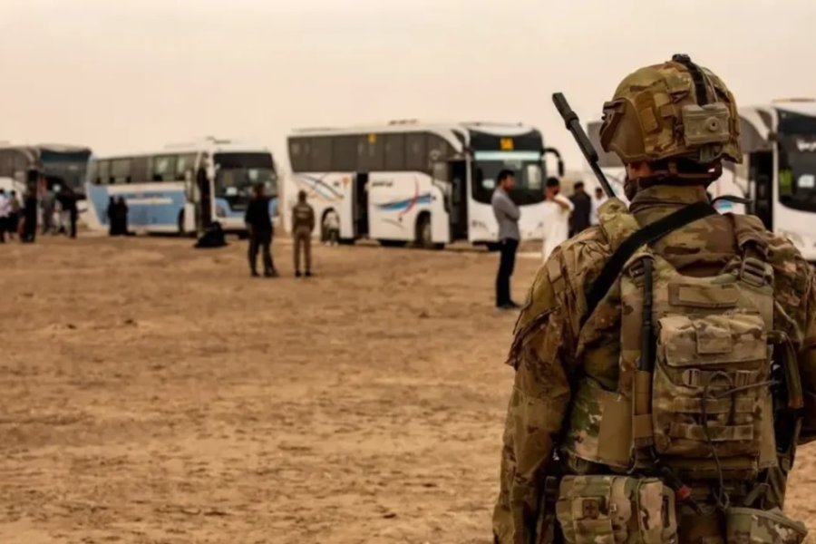 Las tropas estadounidenses comenzaron su prometida retirada de Irak