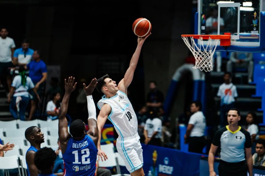 Argentina ganó y se metió en cuartos de la AmeriCup
