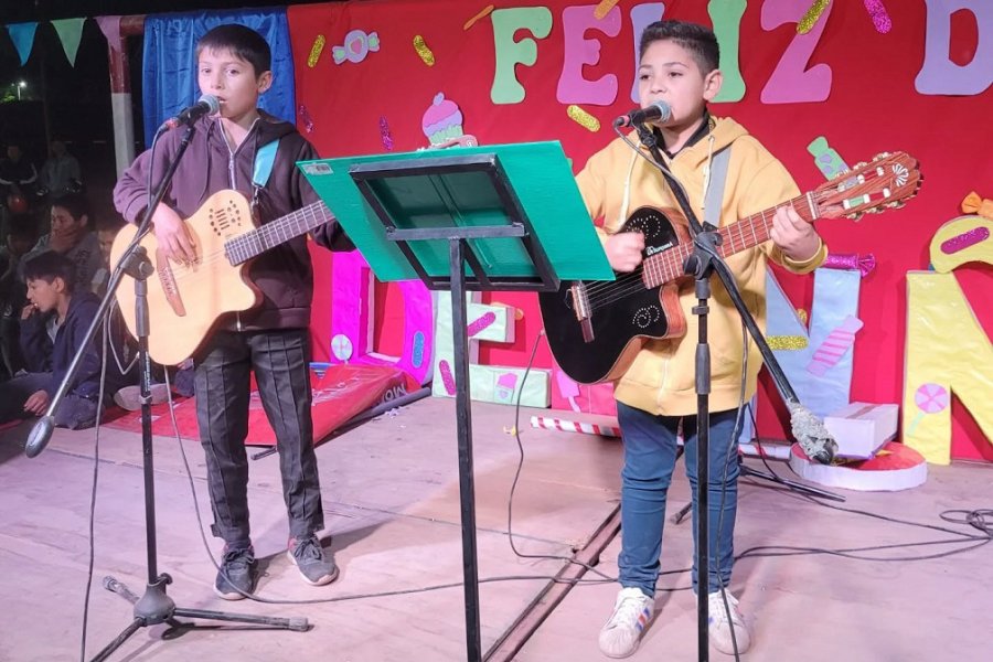 Monte Quemado celebró el Día del Niño con una fiesta llena de música y juegos
