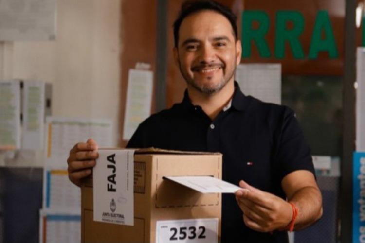 Elecciones en Corrientes: Valdés festejó su triunfo, mientras la oposición denunció falta de transparencia