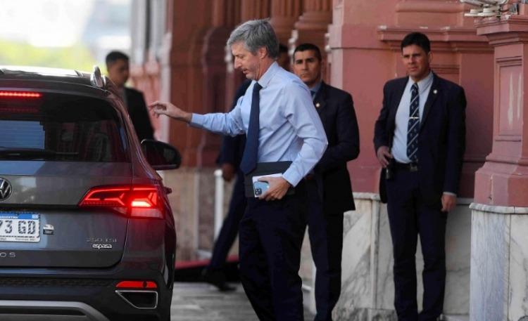 Bausili en la mira: El Central frena a la auditoría y crece el escándalo por el oro y el Repo