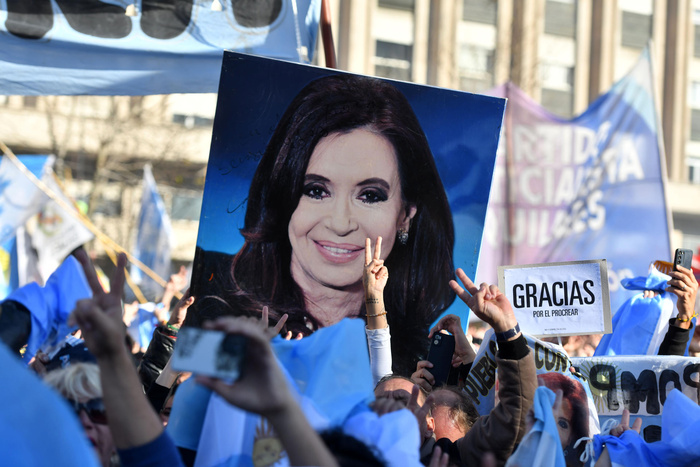 La Cámara revocó el fallo que le permitía a Cristina Kirchner votar en las elecciones de octubre