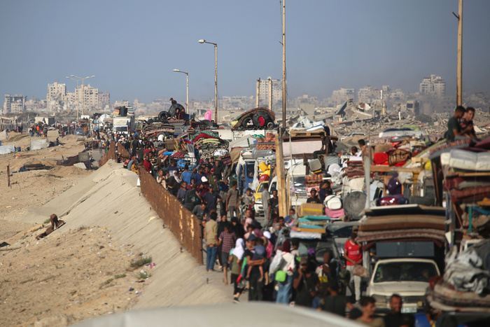 Los palestinos huyen en masa de Ciudad de Gaza ante la nueva ofensiva israelí
