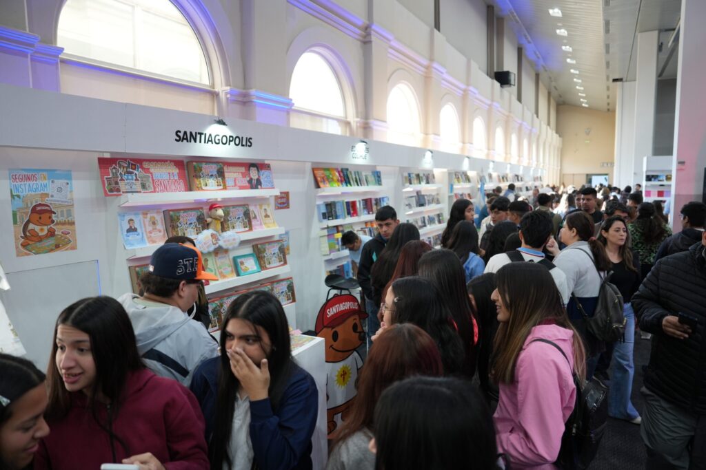 Entre páginas y encuentros, inició la Feria del Libro 2025