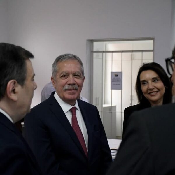 El Jefe de Gabinete acompañó la inauguración del renovado instituto Superior de Bellas Artes “Juan Yaparí”