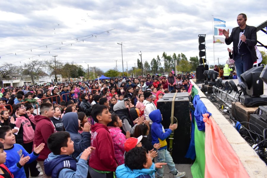 Fernández celebró a lo grande el Día del Niño en el Paseo Capital del Agro