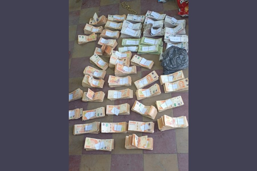 Tras infracción vial, apresan a un joven motociclista con drogas y $ 7 millones