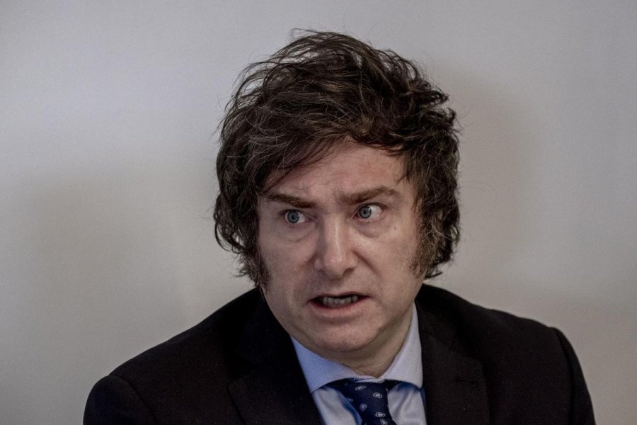 Tras la derrota, Milei reúne hoy a los suyos y acelera cambios en el Gobierno