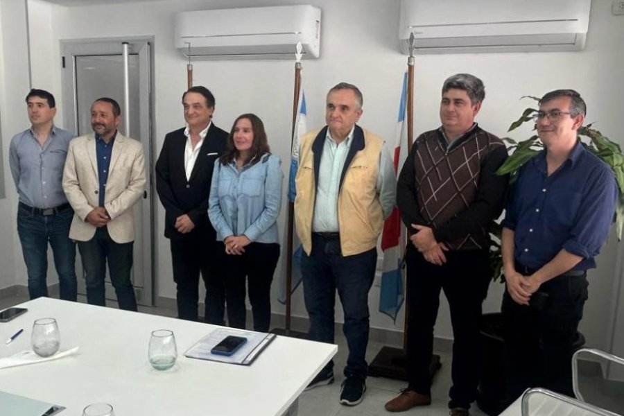 Consejo de Educación y concesionarias automotrices firman convenios