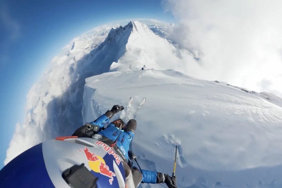 Alpinista polaco escaló el Monte Everest y lo bajó esquiando y sin oxigeno suplementario
