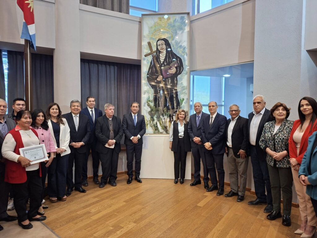 Inauguraron emblemático mural textil de Mama Antula en el recinto de la Legislatura Provincial
