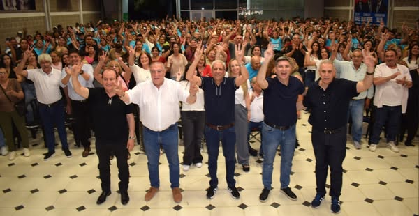 José Emilio Neder lidera Plenario en Frías y Convoca a la Militancia a Defender el Peronismo José Emilio Neder lidera Plenario en Frías y Convoca a la Militancia a Defender el Peronismo
