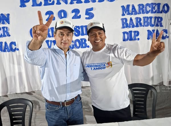 Silva Neder se reúne con la Juventud en Nueva Esperanza y enfatiza la defensa del Proyecto Provincial Silva Neder se reúne con la Juventud en Nueva Esperanza y enfatiza la defensa del Proyecto Provincial