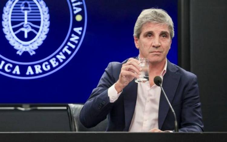 «Más que cómodo con el dólar a $1.500»: Caputo se mostró confiado con el valor en el que se mantiene la divisa «Más que cómodo con el dólar a $1.500»: Caputo se mostró confiado con el valor en el que se mantiene la divisa