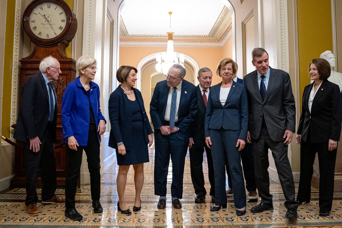 Senadores demócratas le pidieron a Trump que no brinde asistencia financiera a Argentina