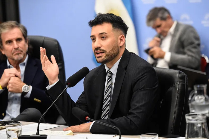 No le alcanzó con una, el Gobierno va por la segunda Ley Bases No le alcanzó con una, el Gobierno va por la segunda Ley Bases