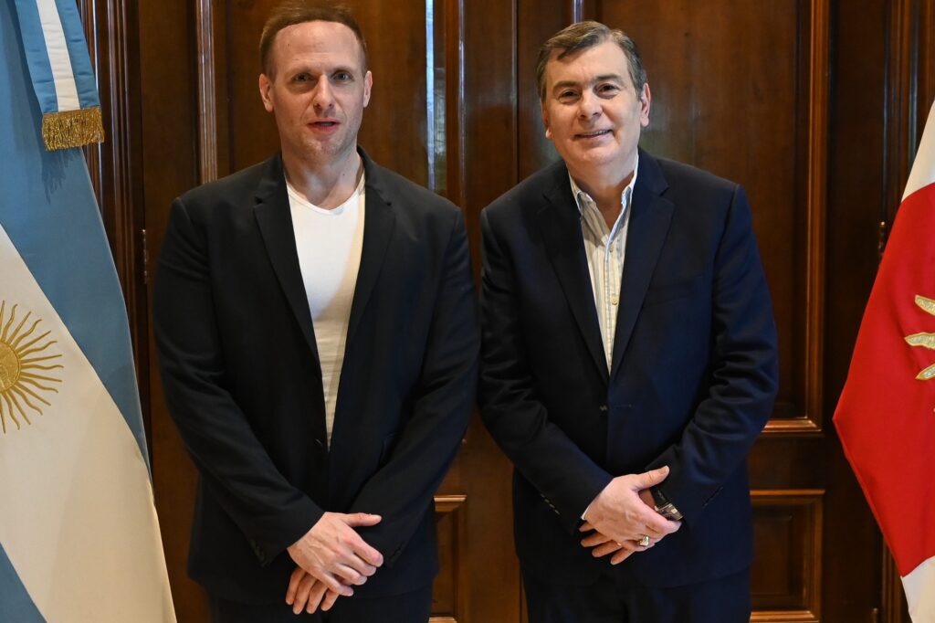 Zamora recibió en Casa de Gobierno a Chris Meniw