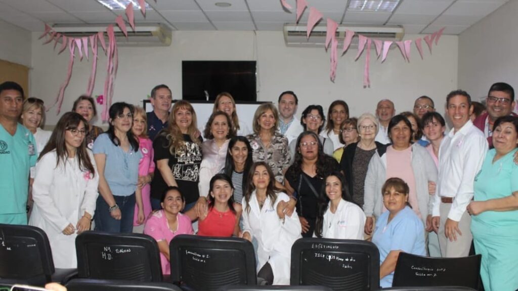 El Centro de Oncología del Hospital Regional realizó una importante jornada de concientización sobre el cáncer de mama El Centro de Oncología del Hospital Regional realizó una importante jornada de concientización sobre el cáncer de mama