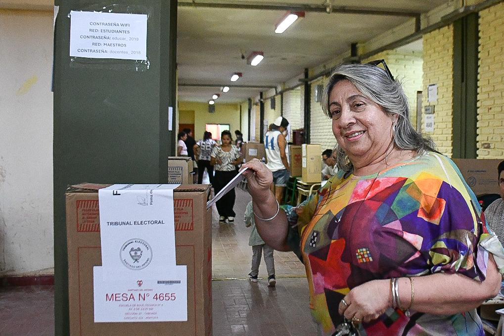 Elia Moreno votó en Añatuya y pidió a los santiagueños que se expresen en las urnas