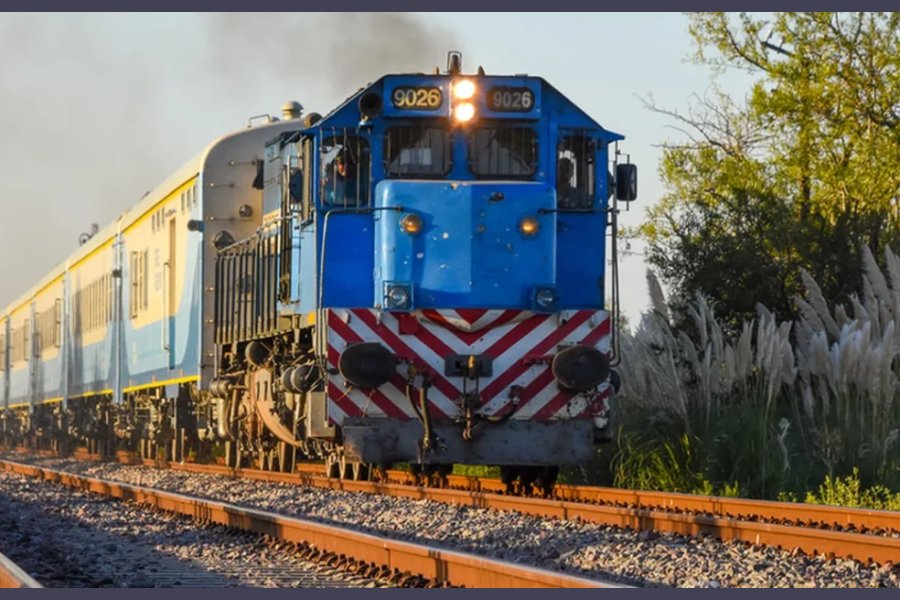 Suspenden los trenes de larga distancia a Córdoba y Tucumán por fallas en las vías
