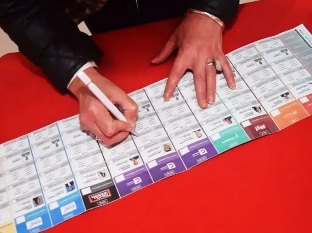 Sancionarán con multas de $77.000 a quienes se saquen una foto con su voto