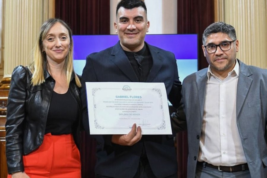Se distinguió a santiagueño con el premio René Favaloro