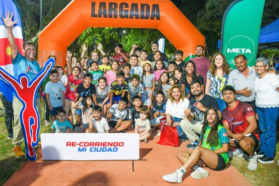 Fuentes participó de la Expo Urbana, totalmente colmada en el Parque Mama Antula
