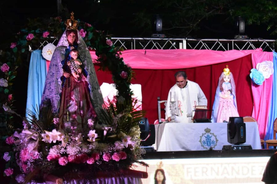 Fernández celebró con alegría a Nuestra Señora del Rosario, patrona de la ciudad