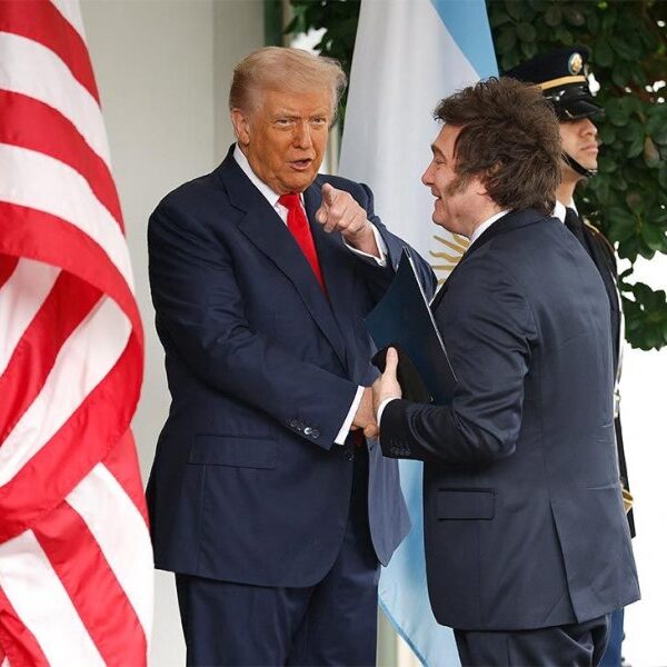 «Salvavidas de plomo»: mala reacción de mercados por la condición que puso Trump