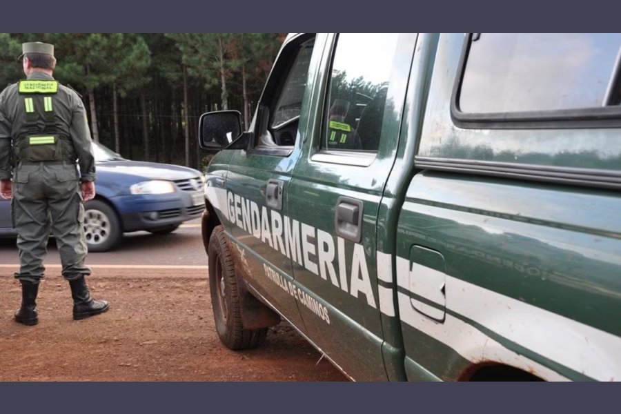 Escándalo en Córdoba: Detuvieron a 23 gendarmes acusados de cobrar coimas de hasta $600.000 a camioneros