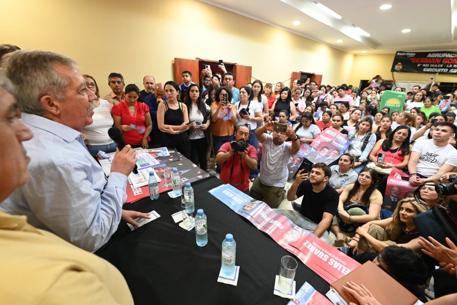 Elías Suárez recibió el contundente respaldo de los bandeños Elías Suárez recibió el contundente respaldo de los bandeños