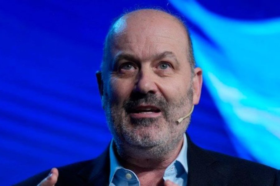 Duro cruce por la reforma laboral: Sturzenegger desmiente la «jornada de 13 horas» y denuncia los «peajes» que asfixian el empleo formal