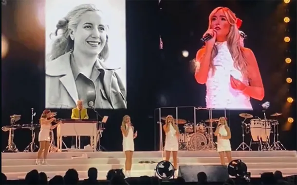 Rod Stewart y su emotivo homenaje a Eva Perón en el Movistar Arena Rod Stewart y su emotivo homenaje a Eva Perón en el Movistar Arena