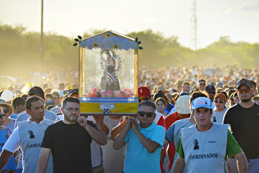 Multitudinaria peregrinación en honor a la Virgen de la Consolación de Sumampa Multitudinaria peregrinación en honor a la Virgen de la Consolación de Sumampa