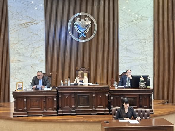 Legislatura: Sancionan ley que transforma los Juzgados de Paz letrados en Juzgados Civiles y Comerciales Legislatura: Sancionan ley que transforma los Juzgados de Paz letrados en Juzgados Civiles y Comerciales