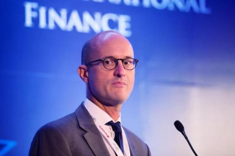 Fuga de Capitales Histórica: Economista estadounidense advierte sobre la estrategia cambiaria de Milei Fuga de Capitales Histórica: Economista estadounidense advierte sobre la estrategia cambiaria de Milei