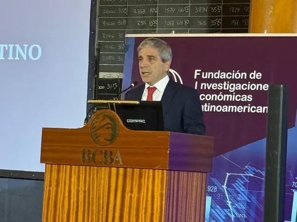 Luis Caputo anticipa los ejes de la Reforma Laboral que impulsa el gobierno