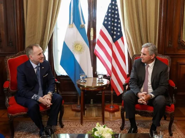 Argentina-EE.UU: El canciller Pablo Quirno recibió a Peter Lamelas, el nuevo embajador estadounidense