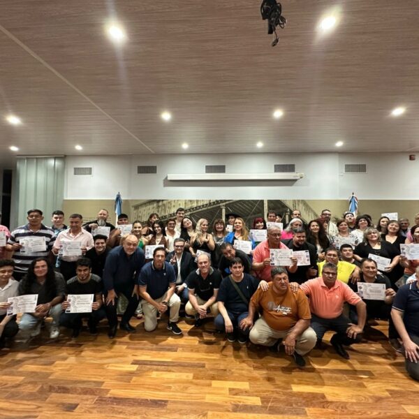 SADEM homenajeó a músicos santiagueños distinguidos por la Legislatura Provincial