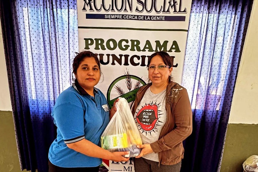 Acción Social: Entregaron productos de los programas «Mis Primeros 1.700 Días» y «Vida sin TACC» en Loreto Acción Social: Entregaron productos de los programas «Mis Primeros 1.700 Días» y «Vida sin TACC» en Loreto