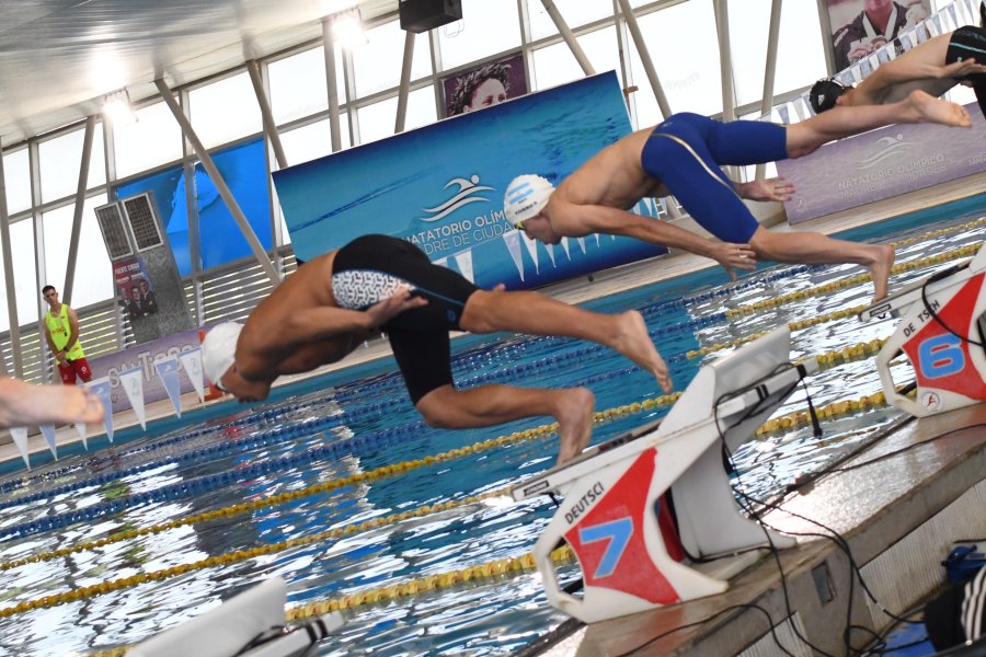 Dio Inicio el Torneo Primavera de Natación en el Natatorio Madre de Ciudades Dio Inicio el Torneo Primavera de Natación en el Natatorio Madre de Ciudades