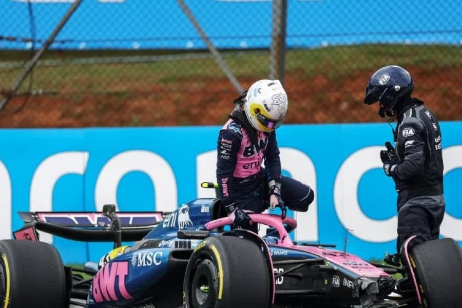 Sábado negativo para Colapinto: choque en la sprint, reparación a contrarreloj y eliminado en la Q1 Sábado negativo para Colapinto: choque en la sprint, reparación a contrarreloj y eliminado en la Q1