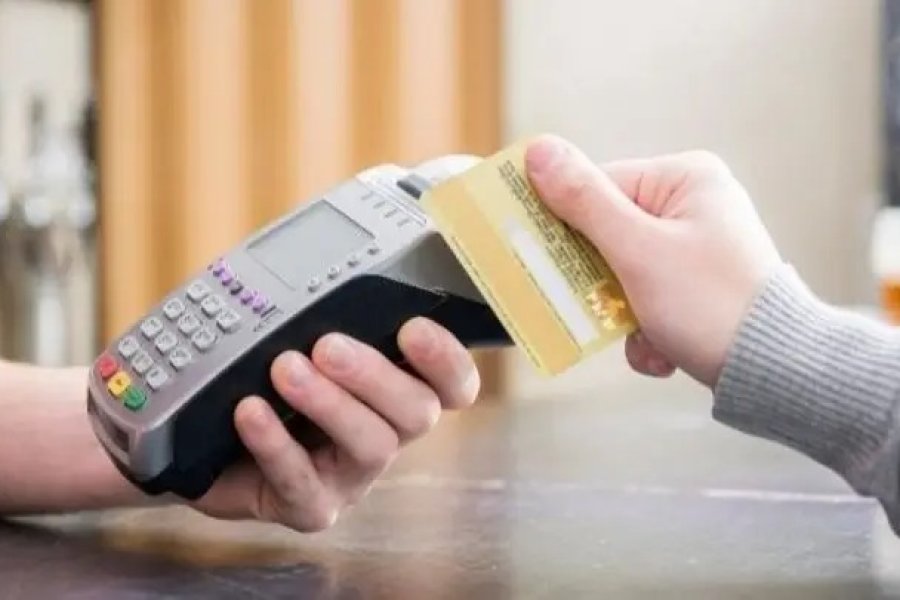 Crece el endeudamiento y la dependencia del pago mínimo en tarjetas de crédito