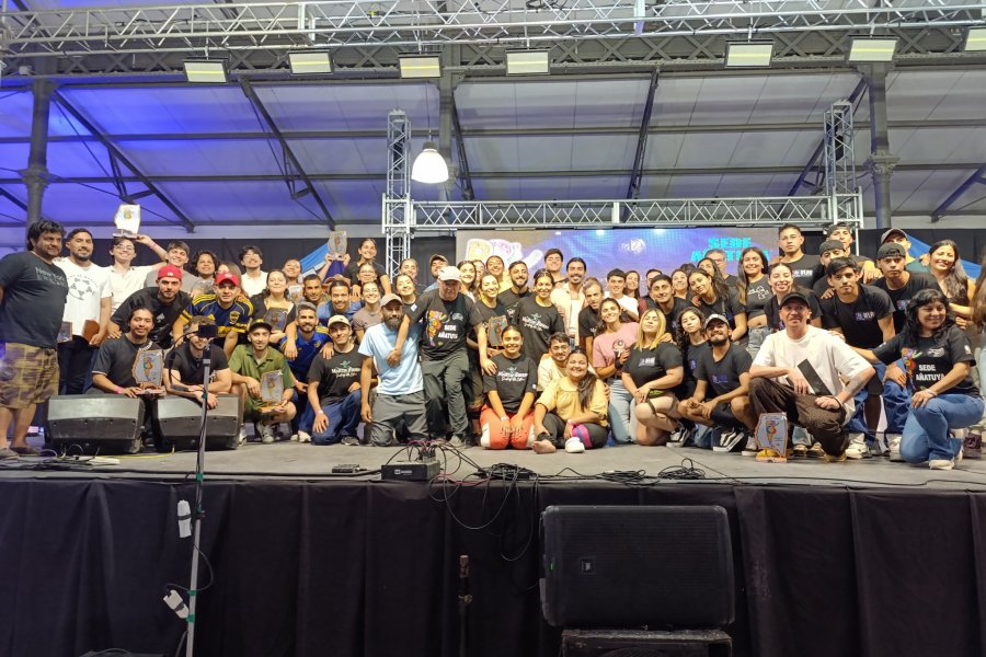 Añatuya cierra una edición histórica del Pre-Cosquín con artistas de gran nivel Añatuya cierra una edición histórica del Pre-Cosquín con artistas de gran nivel