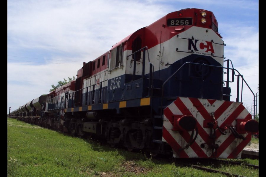Roban 1.100 litros de gasoil de una locomotora en las vías Roban 1.100 litros de gasoil de una locomotora en las vías