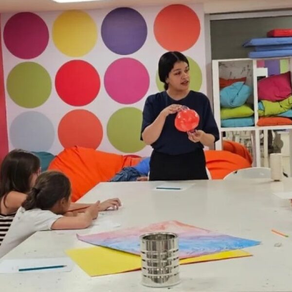 Taller de arte gratuito para niños en el CCB