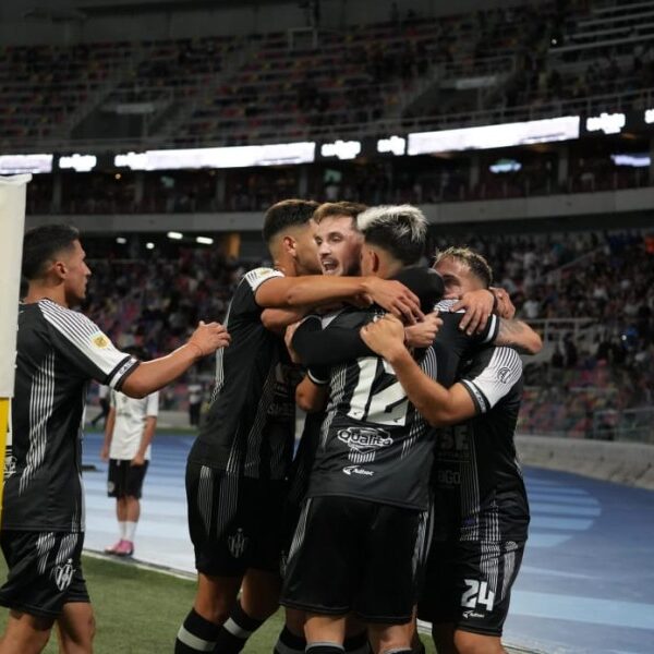 Central Córdoba define su cruce de octavos de final ante San Lorenzo