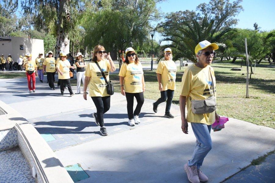 Caminata saludable por el Día de la Diabetes en Jubilados